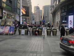 -八一路好吃街(雨田商务大厦店)