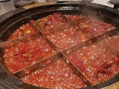-爱你您·自家鱼塘·活水喷泉鱼火锅(八里店)
