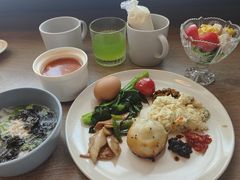 -上海虹桥中心爱琴海亚朵S酒店