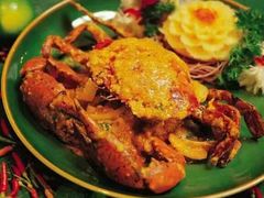 -Chom Cafe and Restaurant