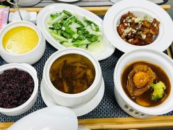 -臻康乃馨月子中心(凯宾斯基店)