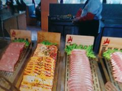 -新艺自助美食城(中山路店)