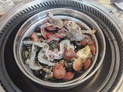 -锅老头海鲜铁锅炖