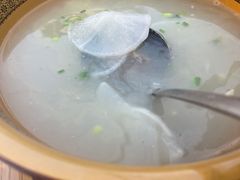 -富正毅三下锅·湘西韵味(天门山索道店)