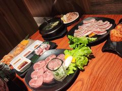 -山之屋炭火烧肉·生啤畅饮(大朗万科中央公园店)