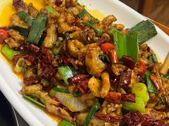 宫爆板筋-味香苑家常菜