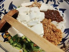 -蜗牛小馆醉乡民谣云南菜(惠新西里店)