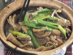 -大富蚝乌东哥饭店·石锅鱼杂·柠檬鸭(革新路店)