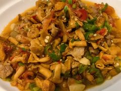 -黔蘑菇四季餐厅(观山湖店)