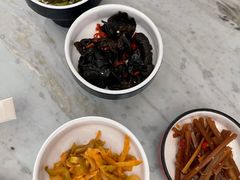 -浅深(世茂滨江精品店)