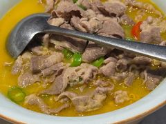 酸汤肥牛-锦庐道地川菜(来福士店)