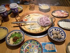 -洱火云南酸菜牛肉火锅(石景山当代商城店)