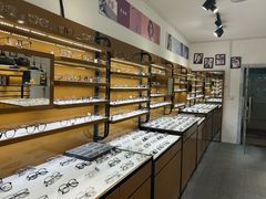 -罗伯特眼镜·蔡司官方授权(罗湖国贸店)