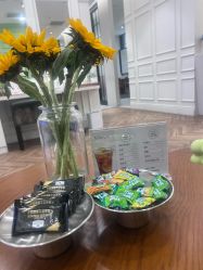 -丁和李朴美发沙龙