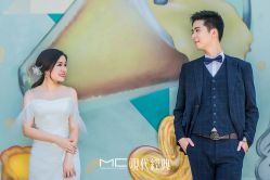 -现代经典婚纱摄影