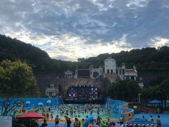 -平湖九龙山乐满地水上乐园