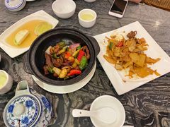 酸笋炒牛肉-美极鲜食坊(宝安南路店)