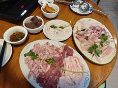 -华哥新鲜猪精品美食