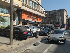 -鸣记脆皮烤鱼·海鲜烤鱼(三八广场店)