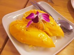 -J Daeng Seafood