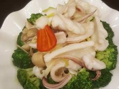 西兰花炒鲜尤-源记茶餐厅(凤凰店)