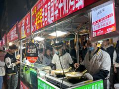 -正宁路小吃夜市