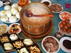 -蒙亨·手把肉·蒙古包文化主题餐厅(天恒广场店)