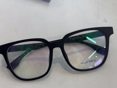 -优购镜仓(城阳青特万达店)