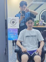 -藤野造型专业烫染接发