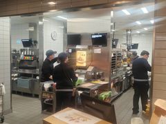 -麦当劳(徐汇漕溪北路百脑汇店)