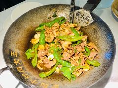 -费大厨辣椒炒肉(高铁吾悦广场店)