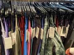 -lululemon(比斯特购物村店)