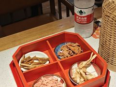 -老萍巷莲花血鸭·萍乡地标江西菜(步行街店)