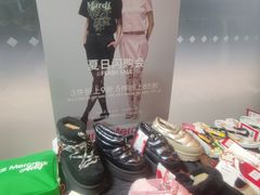 -广州周大福金融中心