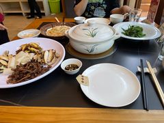 -黔蘑菇四季餐厅(观山湖店)