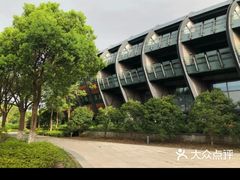 -上海滴水湖皇冠假日酒店