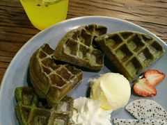 原味华夫饼-谷咖啡·鲜花绿植花园餐厅