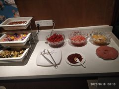 -缦咖电竞酒店(北京鸟巢红军营地铁站店)