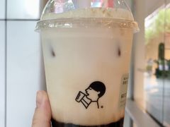 -喜茶(上海打浦桥日月光gelato lab+店)