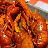 比我的手掌心还大，肉饱满度100%，咬一口，爆汁哇