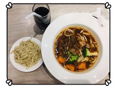 -康师傅私房牛肉面(马泉营奥莱店)