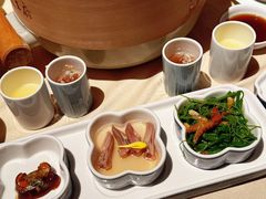 -成隆行·蟹王府(淮海店)