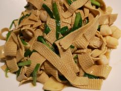 豆皮炒瑶柱-吕宋海鲜楼