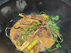 -玺炖·中国铁锅炖(南京东路店)
