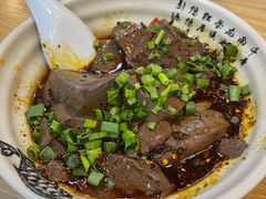 -杨三娘跷脚牛肉(羊子山西路店)