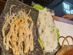 安心牛百叶-哥老官重庆美蛙鱼头(宝山龙湖店)