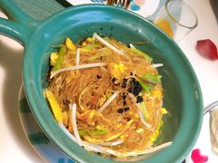 鱼子酱干捞粉丝-蜜桃花开·中西融合菜E&W(南长街店)