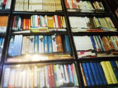 -钟书阁(松江泰晤士小镇店)