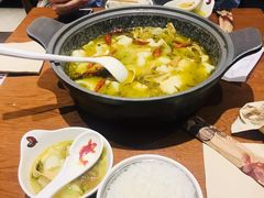 -渝是乎酸菜鱼(龙旗购物中心店)