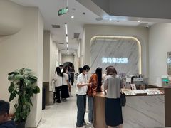 -HIMO海马体照相馆(上海华润CP静安店)